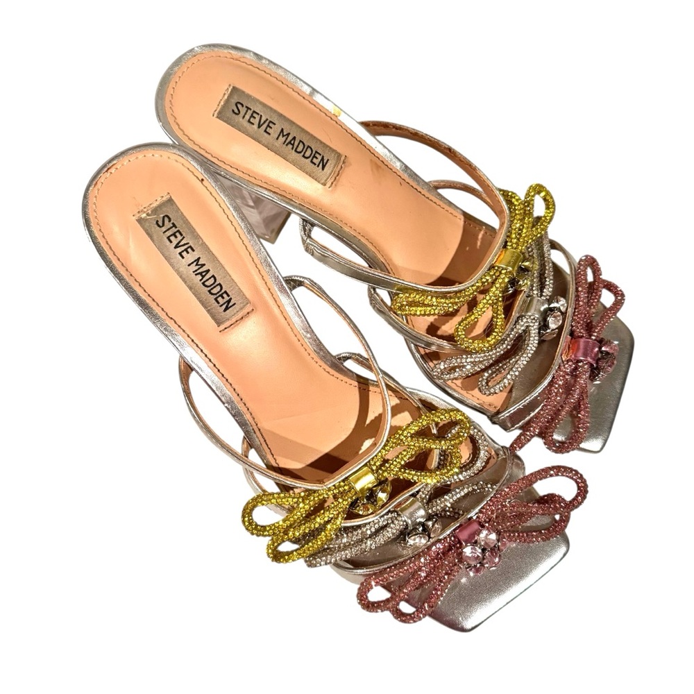 Steve Madden Faux Leather Strappy Rhinestone Detail Sandals Silver Size 8.5